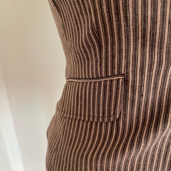 BCBG- Ruffle Cap Sleeve Vest - Picture 5 of 6